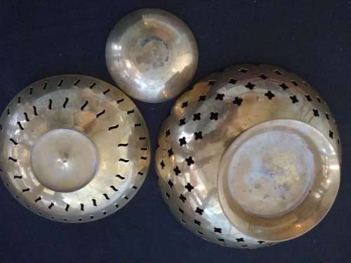 Set of brass bowls