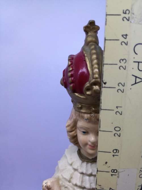 Statue of the infant Jesus
