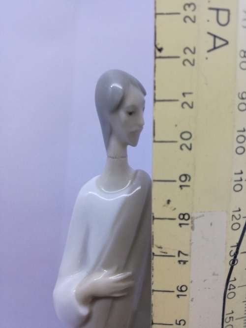 Beautiful Lladro Figurine Holy Family Nativity Joseph Mary Infant Jesus - Neck has been repaired