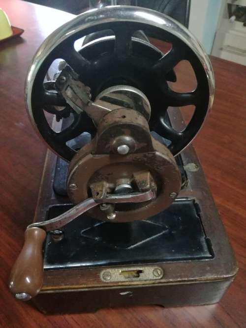 Singer manual sewing machine ED 167458