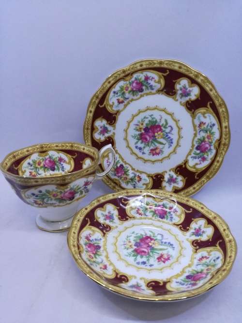 Royal Albert Lady Hamilton trio