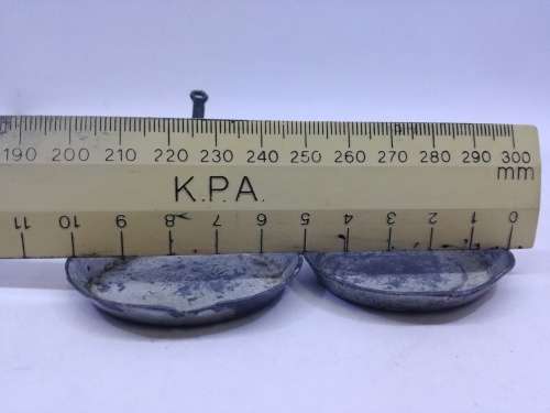 Salesman sample? Pans metal