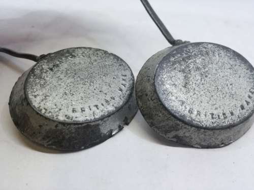Salesman sample? Pans metal
