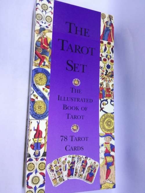 Tarot cards and book set