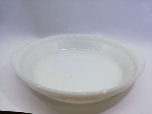 Vintage Dynaware pie dish