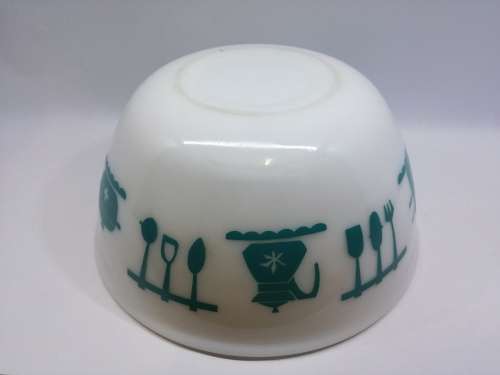 Lovely milk glass mixing bowl