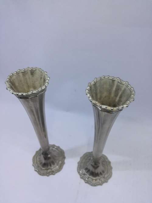 Vintage pair of bud vases - Silver Plated made in Italy