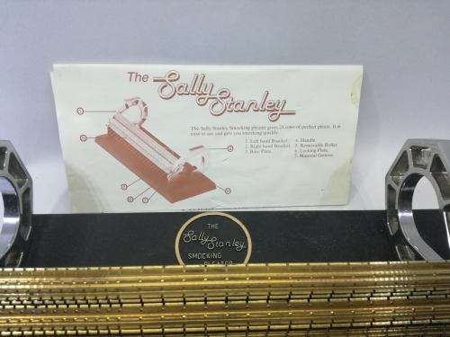 THE SALLY STANLEY SMOCKING PLEATER