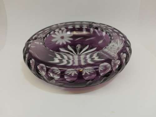 Pretty cut glass ashtray - has a chip but not that noticeable