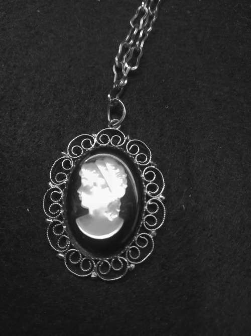 Vintage Cameo look necklace