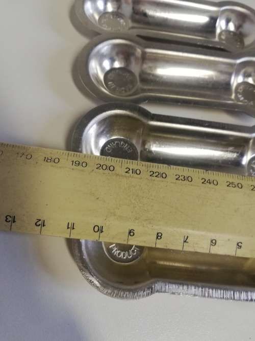 Nutbrown vintage Eclair cases/forms 1950