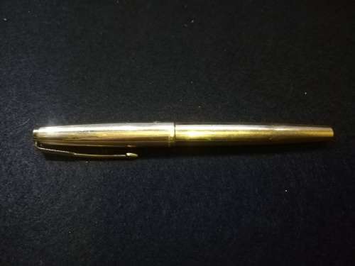 Parker rolled gold fountain pen - for spares I think - 14k nib