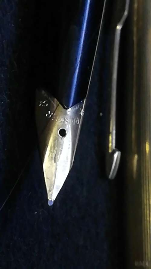 Parker rolled gold fountain pen - for spares I think - 14k nib