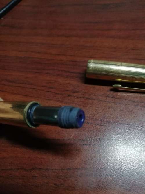 Parker rolled gold fountain pen - for spares I think - 14k nib