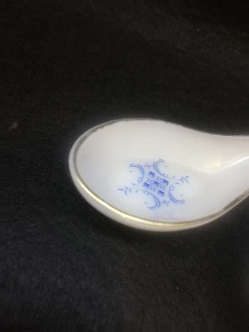 Milk glass Chinese soup spoons