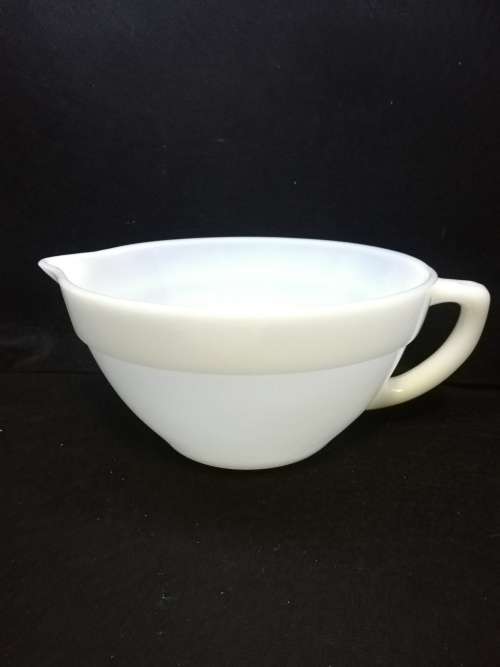 Beautiful Fire King milk glass mixing bowl with spout