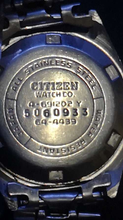 Vintage automatic Citizen ladies watch - wins time- selling as is