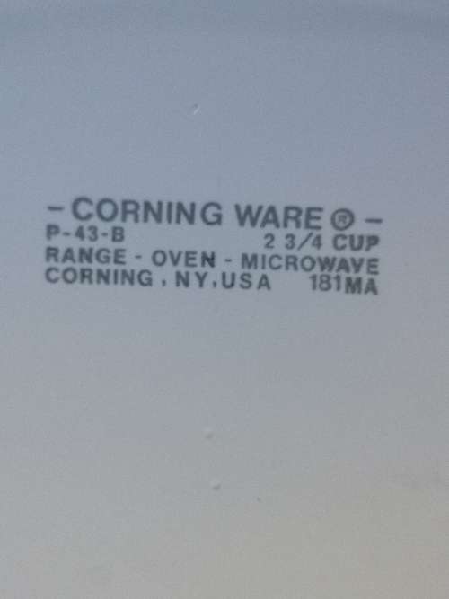 Corning Ware - 2 3/4 cup  USA