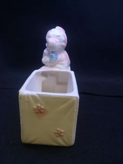 Balboa nursery planter - sheep - Adorable!