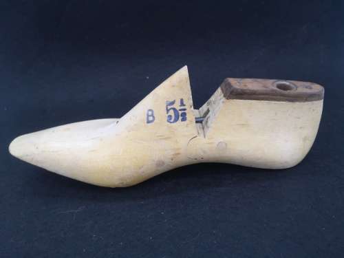 Wooden shoemakers` shoe last / form Cobbler
