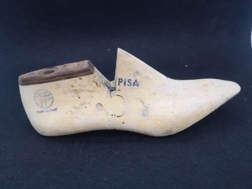 Wooden shoemakers` shoe last / form Cobbler