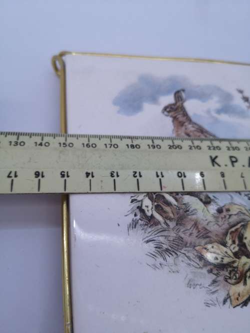 Pretty bunny tile privet