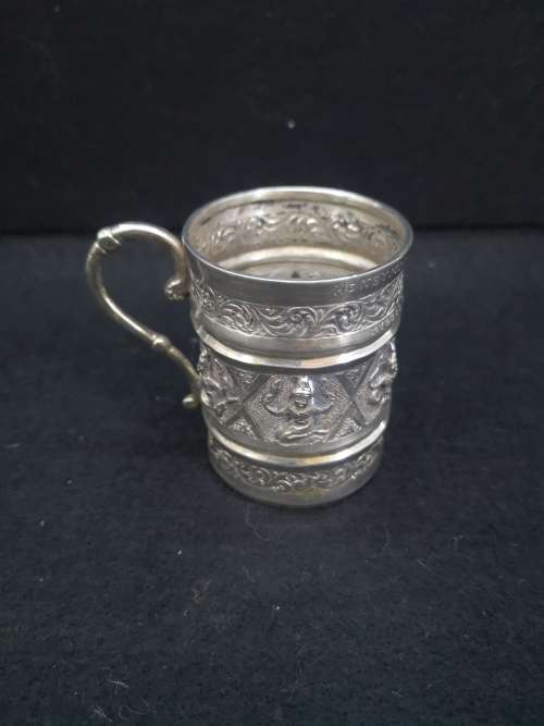 Detailed small mug 50% silver I was told - no markings - non magnetic