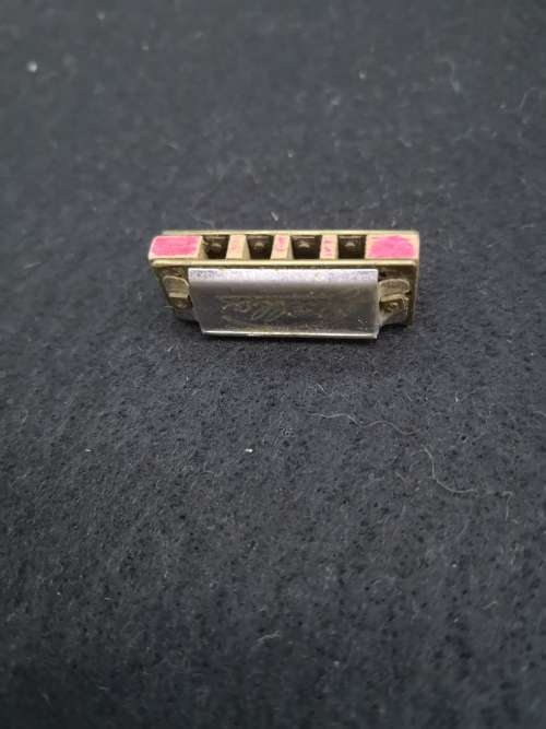 Vintage  petite harmonica