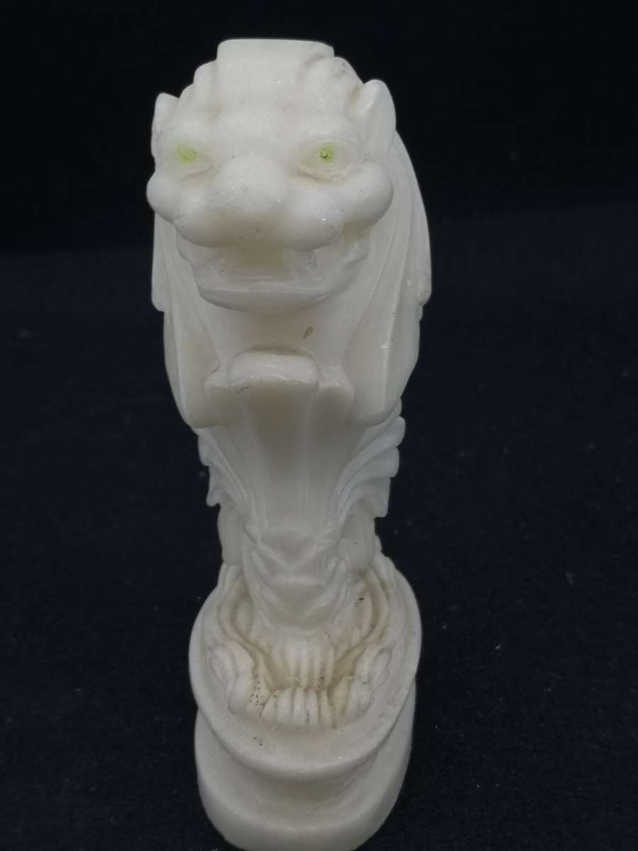 Merlion - resin