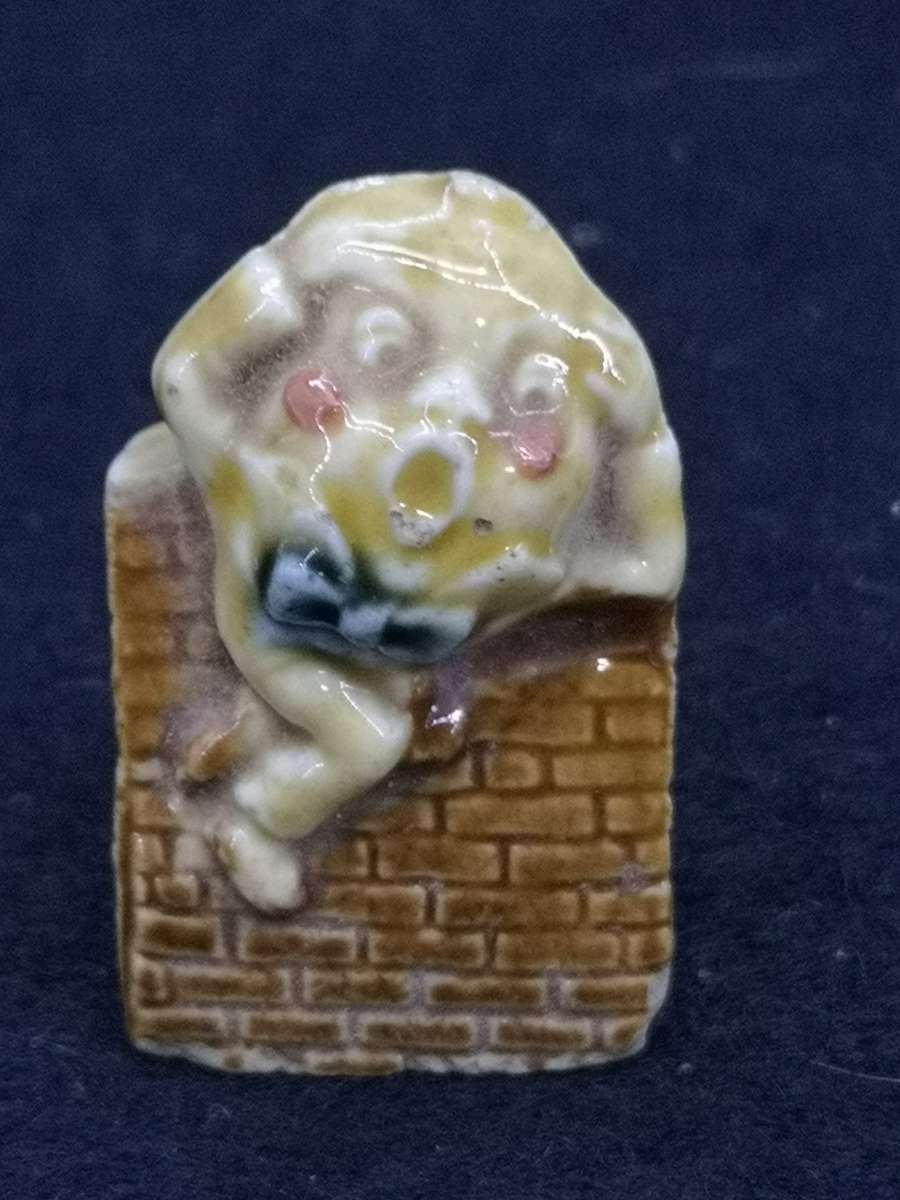 Wade Whimsie - Humpty Dumpty