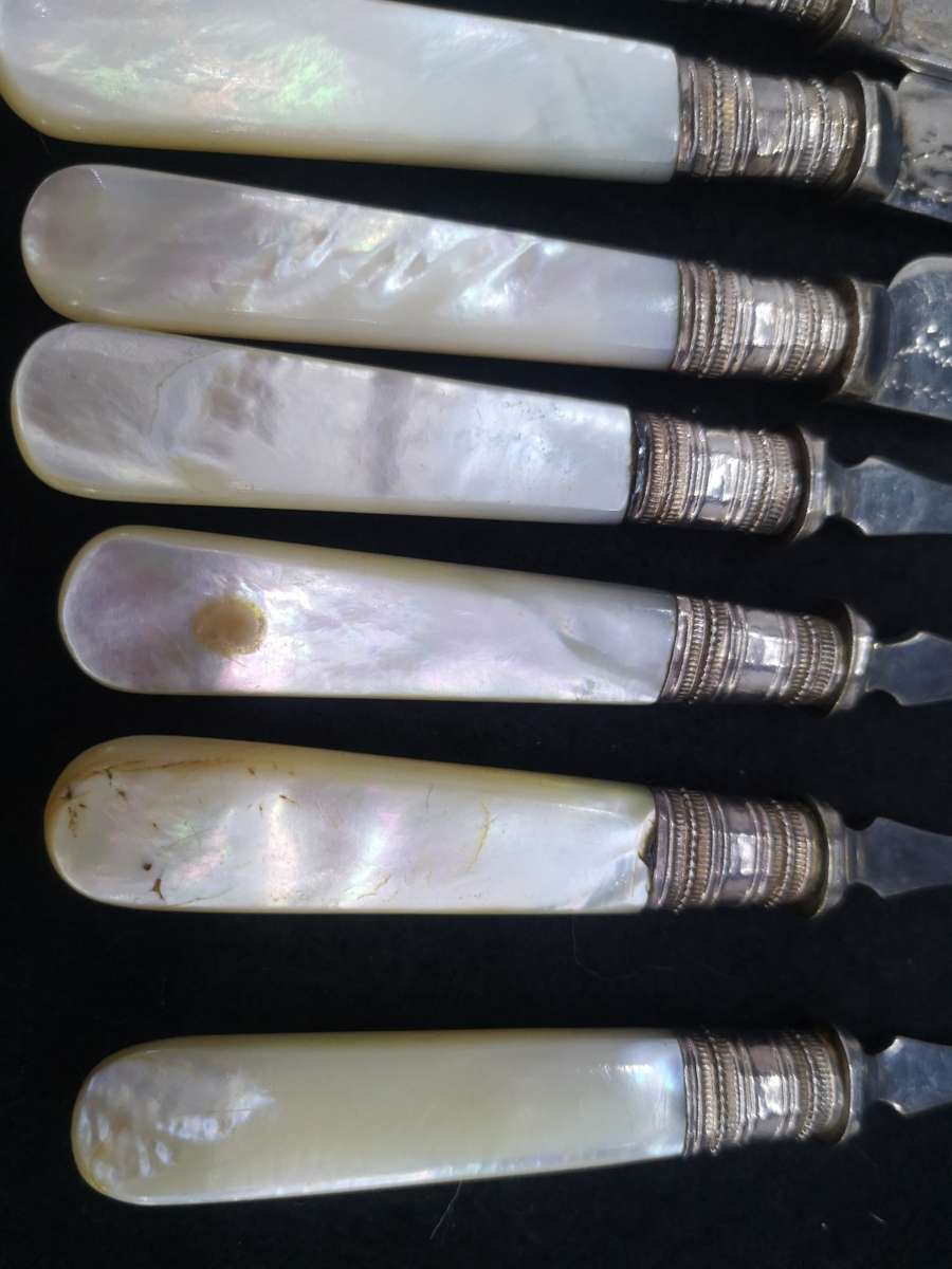 Mother of pearl fish knifes and forks set