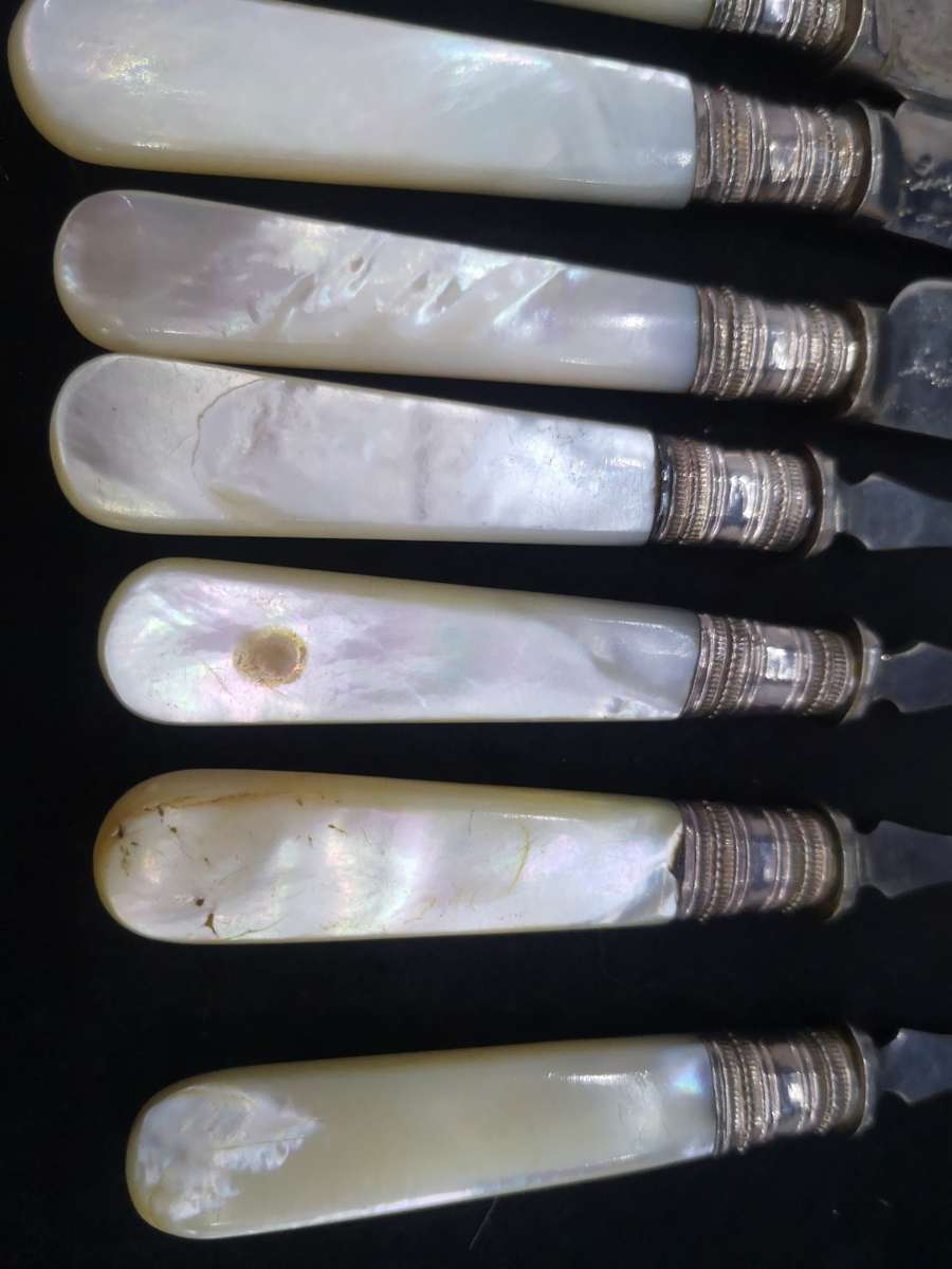 Mother of pearl fish knifes and forks set