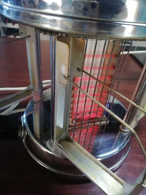 Pineware vintage toaster