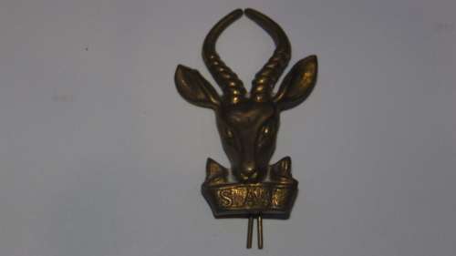 INFANTRY BRASS CAP BADGE WITH LUGS