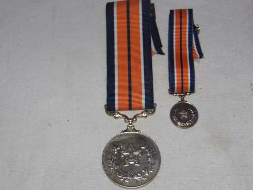 GENERAL SERVICE MEDAL SET WITH HANGERS