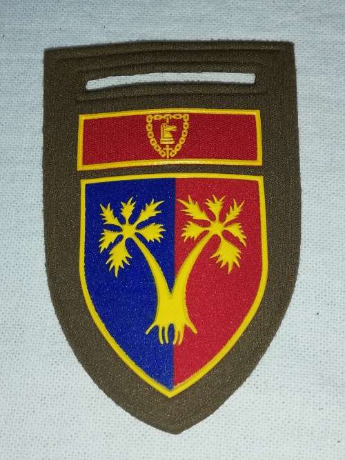 101 WORKSHOPS WITH ARMY BATTLE SCHOOL COMMAND BAR R/H SIDE ALL PINS