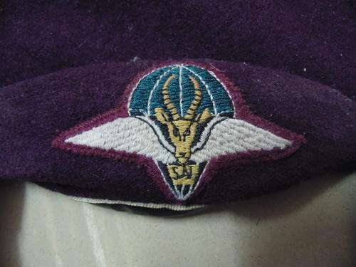 PARABAT BERET WITH CLOTH BADGE