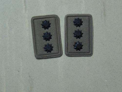 SANDF CAPT NUTRIA COLLAR RANK SET