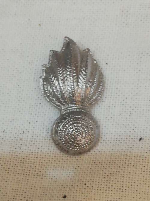 ARTILLERY CORPS CHROME BERET BADGE ALL PINS