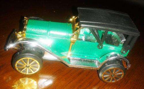 Die Cast Metal Classical Car - 11cm