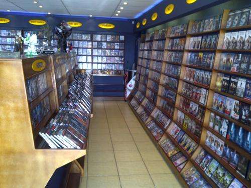 DVD Rental stock and equipment for sale-Complete Turn Key Operation***Bargain of the YEAR 99K!!!***