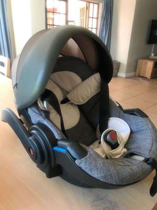 Stokke iZi Go Modular by Besafe Car Seat
