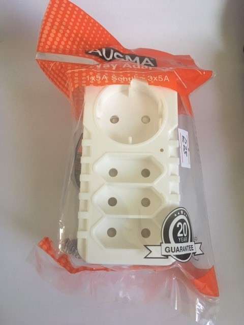 1 x  PLUG 1X5A SCHUKO, 3X5A