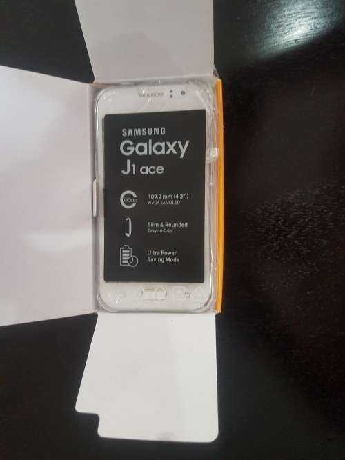 Samsung J1 ACE