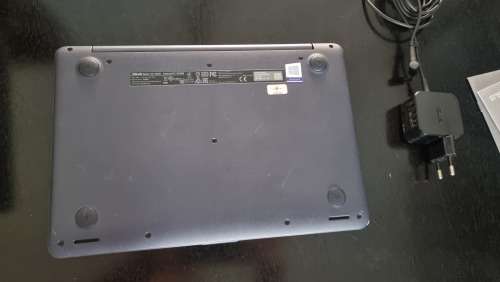 ASUS VivoBook