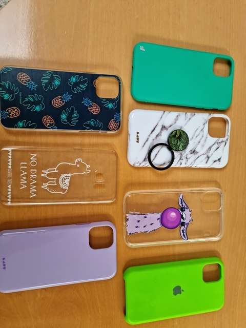iPhone 11 6GB + Six Covers