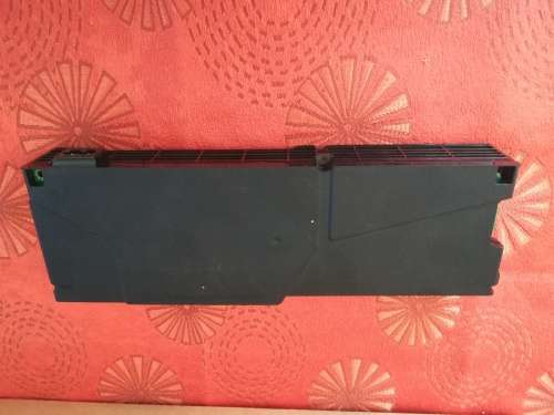 ps4 500gb selling as not working