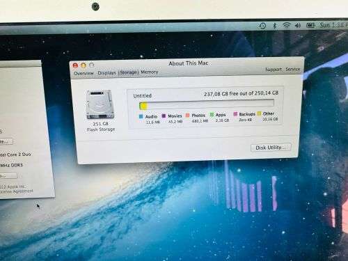 APPLE MACBOOK AIR A1369: CORE 2 DUO 1.86GHZ, 2GB RAM, 250GB STORAGE. MAC OS X 10.8.  CLEAN!!!!!