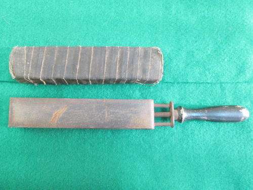 STROP. ANTIQUE. USED TO SHARPEN CUTHROAT (STRAIGHT) RAZORS.