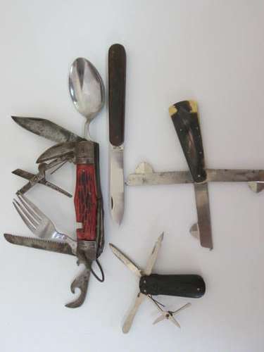 COLLECTION OF OLD KNIVES. SEE DESCRIPTION FOR ORIGIN.